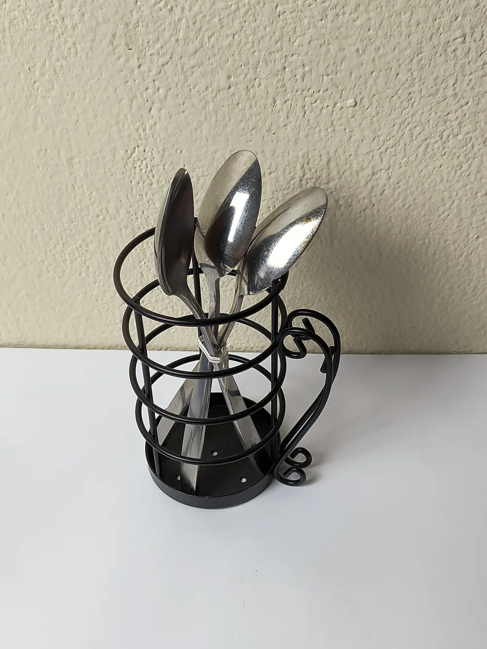 Black Metal Utensil Holder